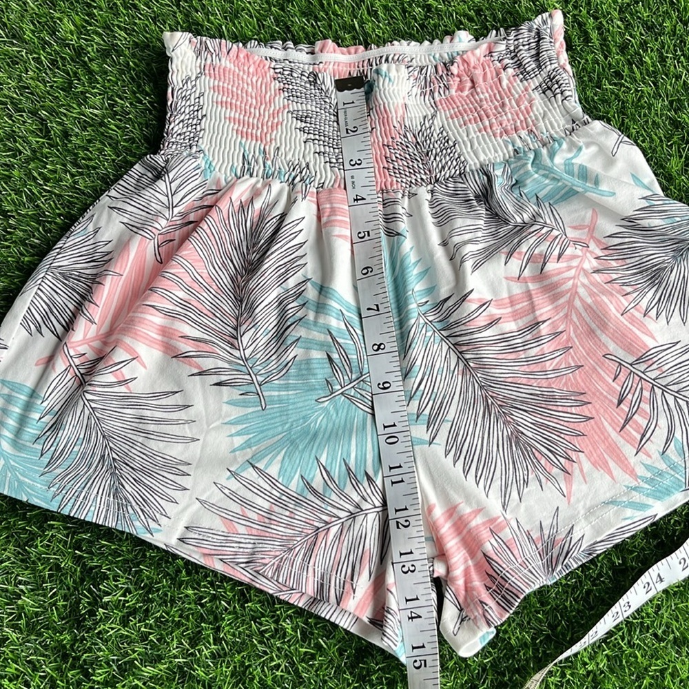 SHOSHO Tropical Palm Leaf Shorts size large - Picture 3 of 6